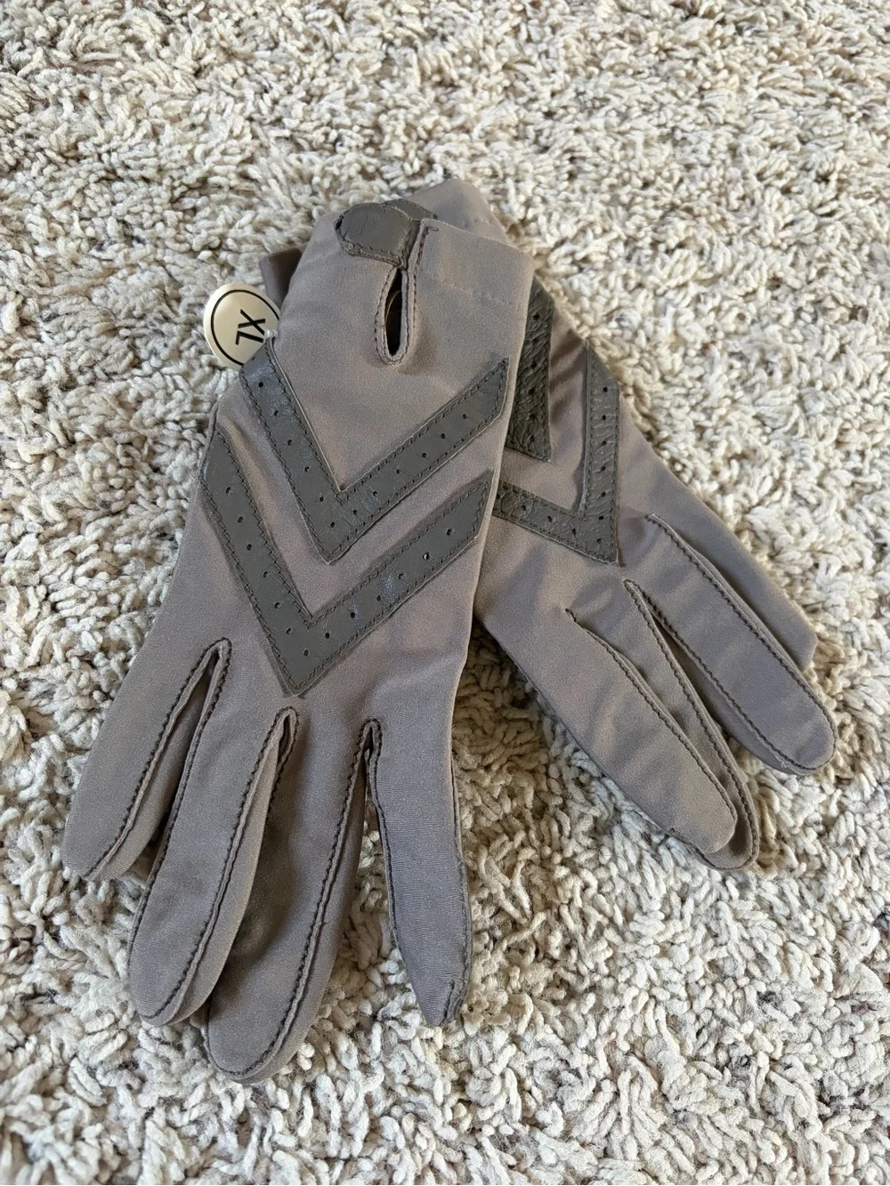 Isotoner Gloves Ladies XL NWT